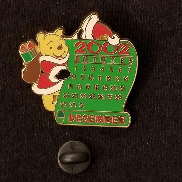 Disney Pin Winnie the Pooh December 2002 Calendar Santa Holiday Xmas VTG 16387 - Picture 7 of 8